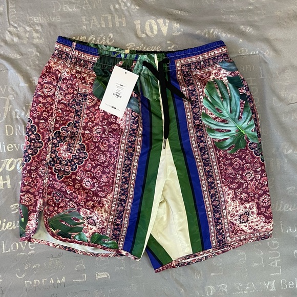 Fashion Nova Manifest Destiny Trunks - Picture 5 of 5